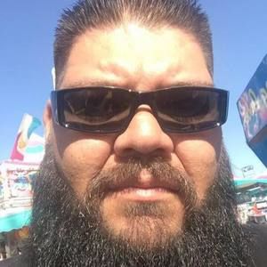 Meet your Posher, Victor